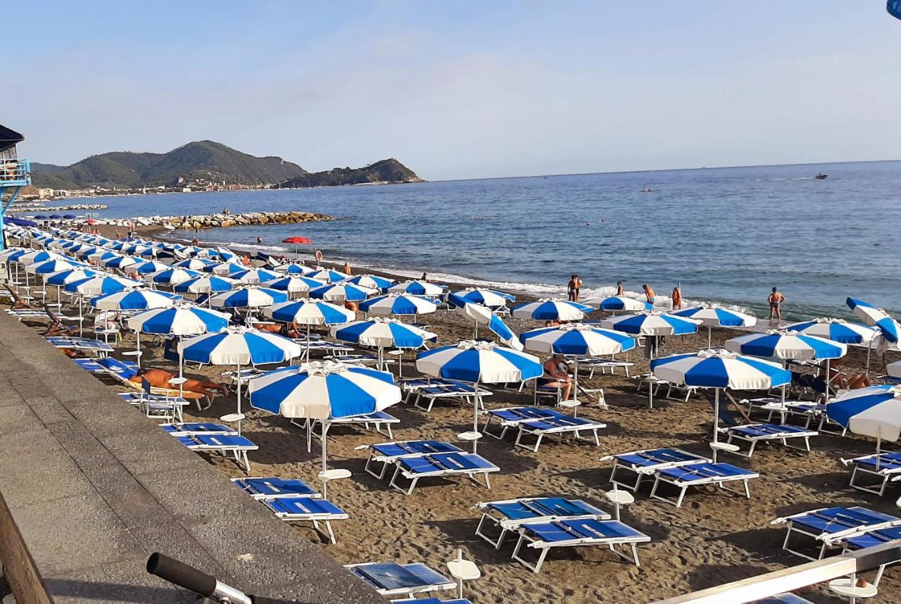 Gomitolo Di Mare Villa Cavi di Lavagna Buitenkant foto